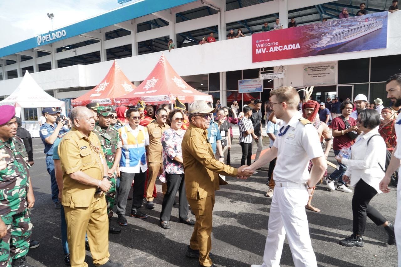 Walikota Maurits Ucapkan Terima Kasih Atas Keberhasilan Menerima Kapal